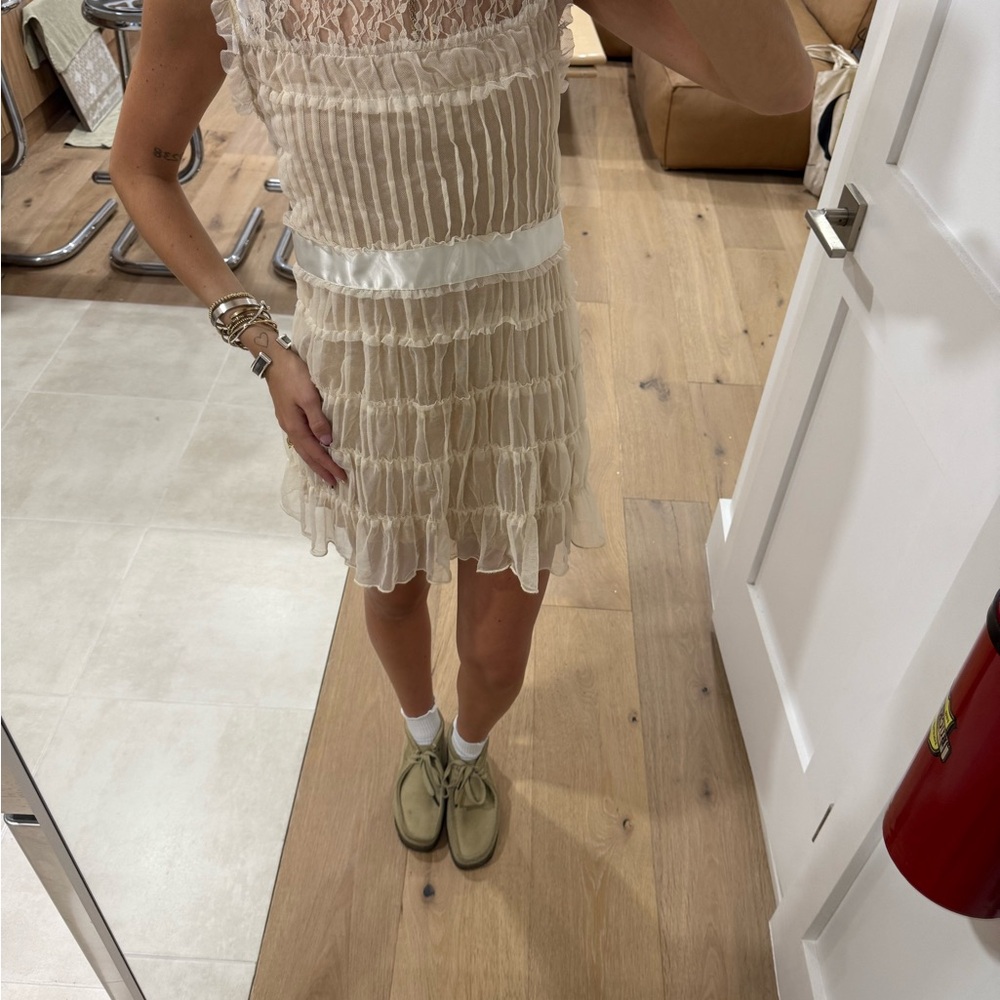 Vintage Arden B. mini ruffle dress! 💌